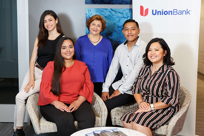 Rossina Gallegos and group at Union Bank